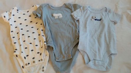 3 baby body suits size 3 months.