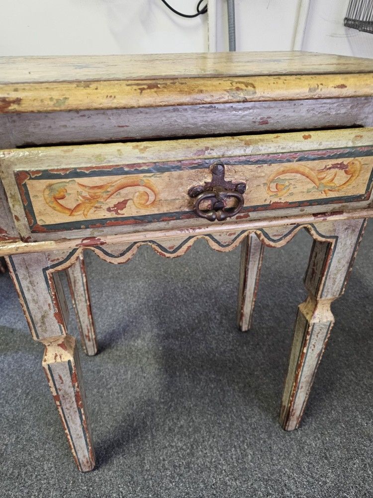 Antique Solid Wood Litte Table