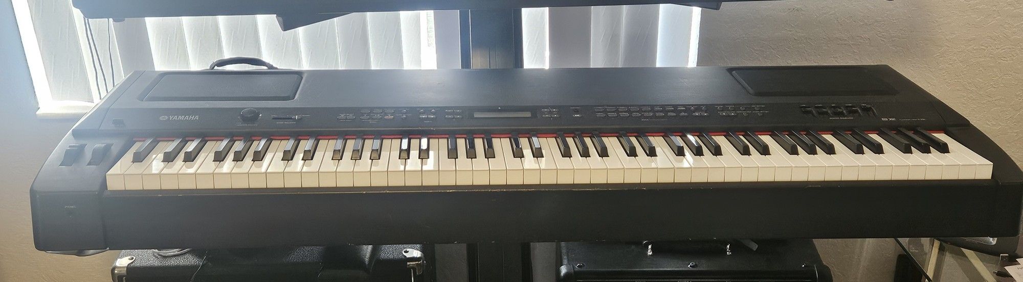 Yamaha P-250 Digital Piano - Excellent Condition