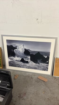 Large Black & White Ocean Wave Framed Art – Modern & Minimal