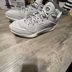 Basketball Shoes KD 16  Men’s Size 12 