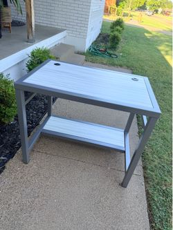 Brand new small desk