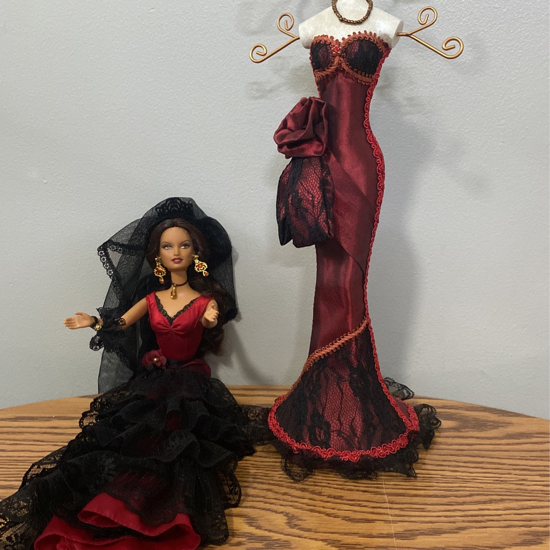 Barbie B and Evening Dress Necklace Holder