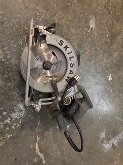 Ole Reliable Worm-drive Skilsaw. 7 1/4” blade