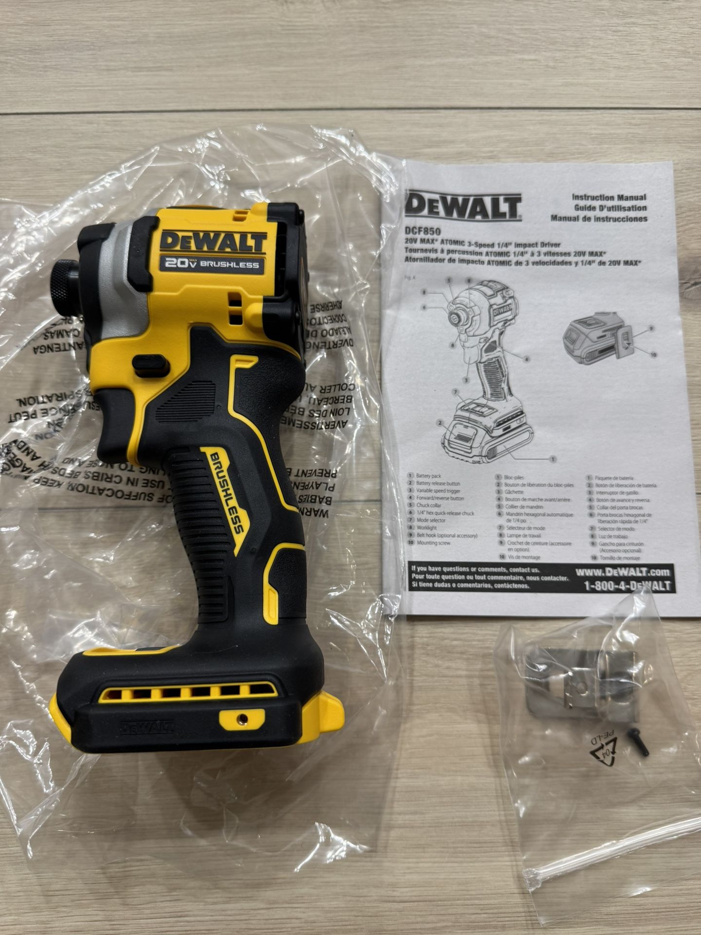 Dewalt Impact Driver Atomic 20V Max DCF850. 