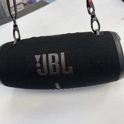 JBL Xtreme 3 Bluetooth Speaker – Waterproof, Loud Bass + Strap