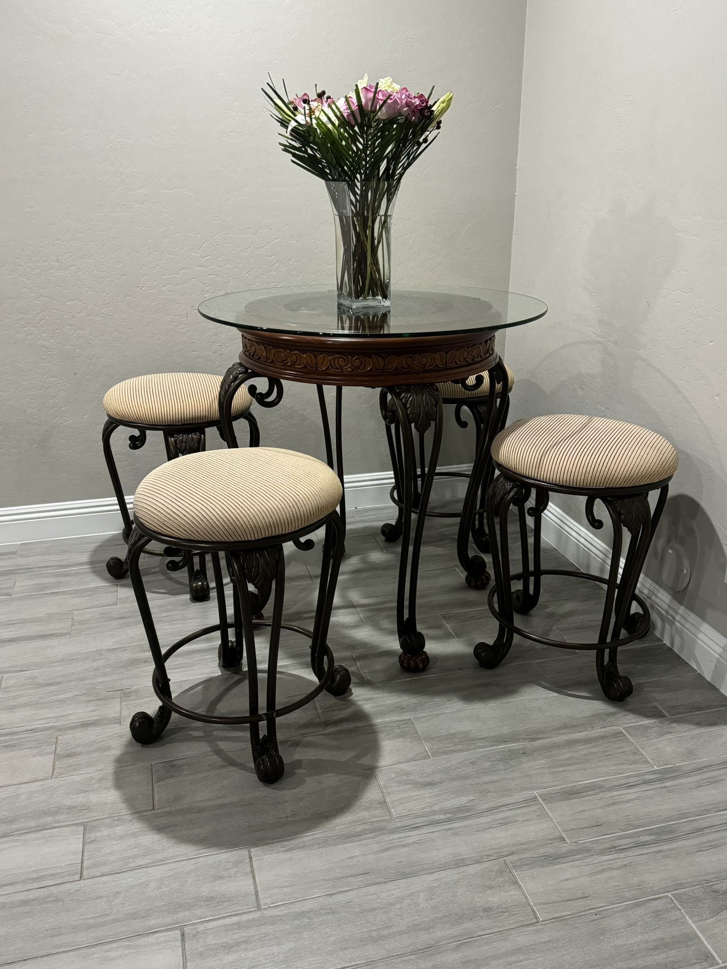 Small Table 4 Stools 