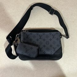 Louis Vuitton Trio Mesh Bag 