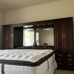 King Size Bedroom Set (Mattress Not Included)