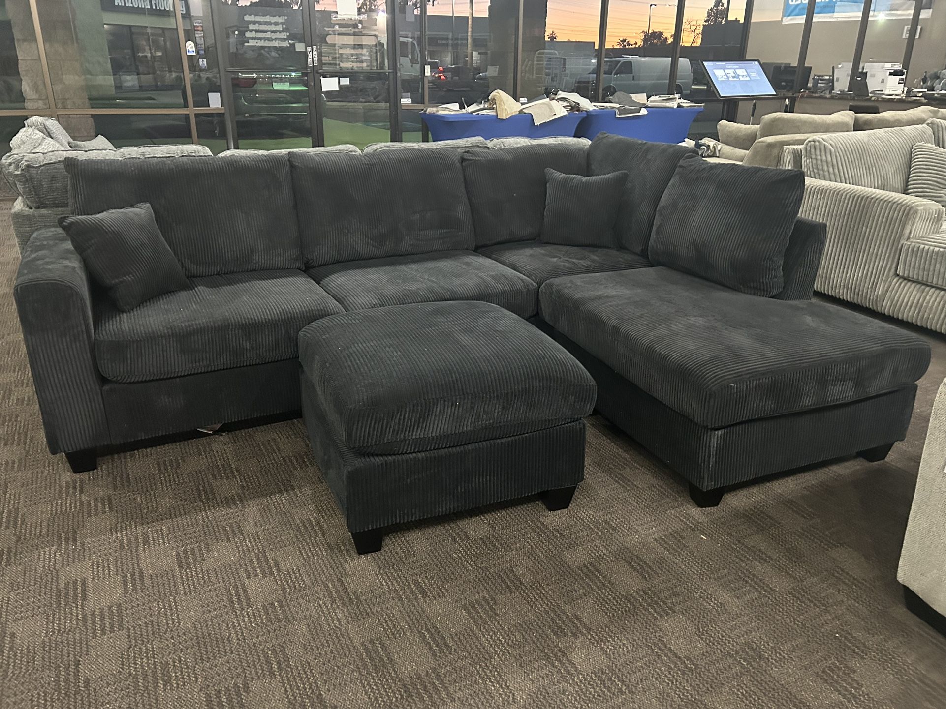Comfy Black 2 Piece Sectional W/ Ottoman