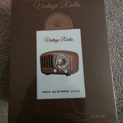 Lattafa Vintage Radio Perfume