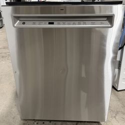 GE Dishwasher 24” w/3rd Rack
