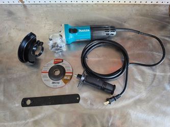 Makita grinder