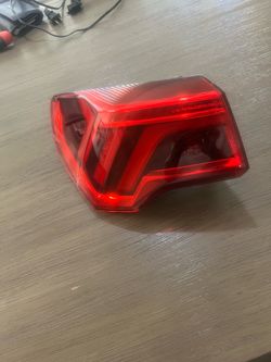 2020-24  AUDI Q3 LEFT TAIL LIGHT