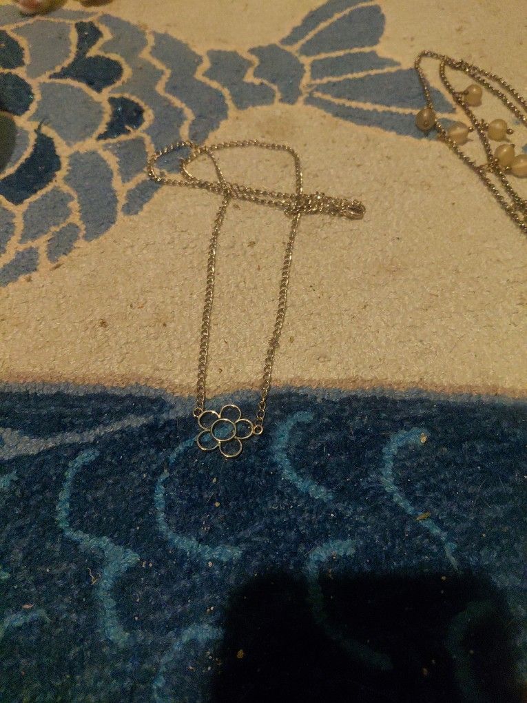 Metal Flower Charmed Necklace 