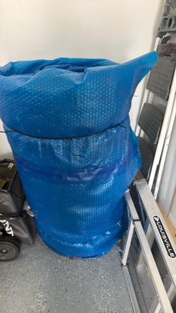 Solar cover for pool
