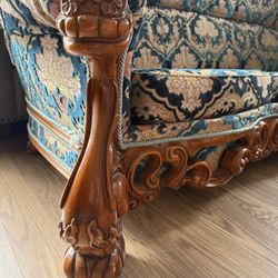 Perfect Condition 19th Century Victorian Settee.