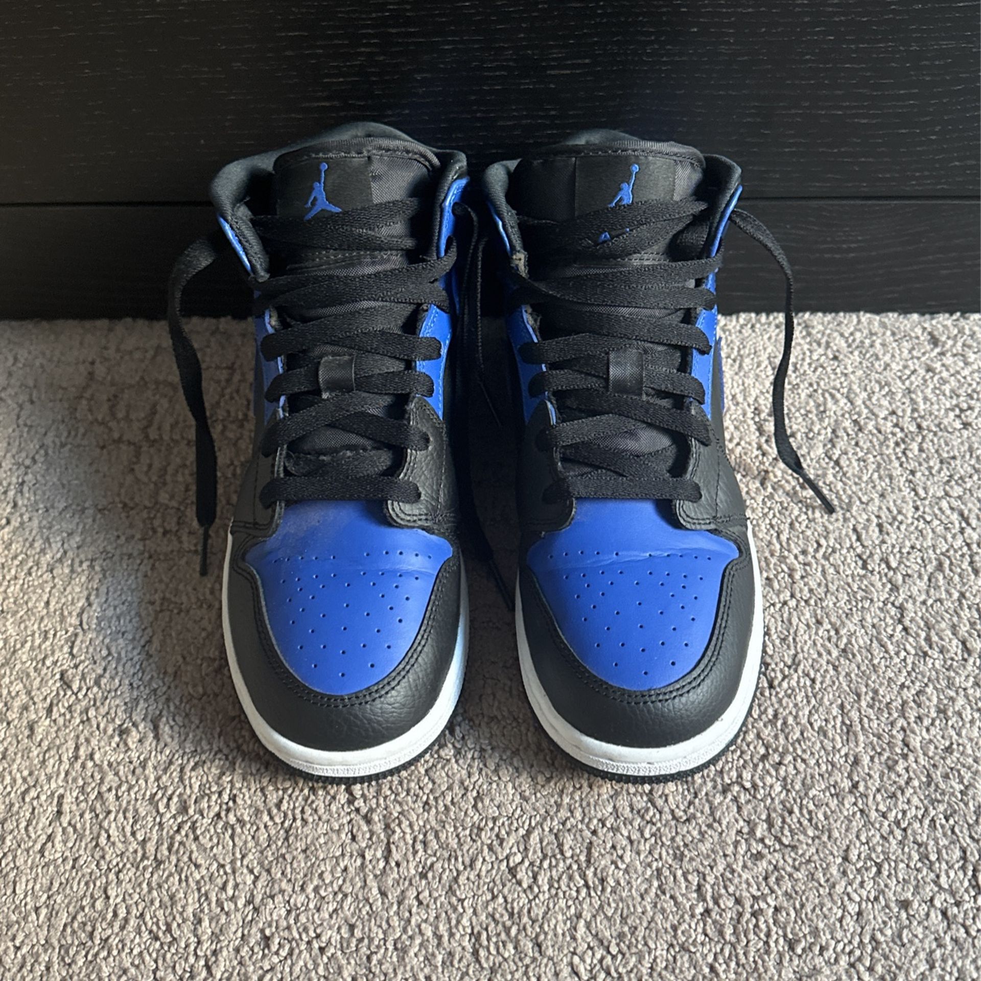 Black and blue Jordan Mids Size 5.5 Youth/ Women’s 7.5
