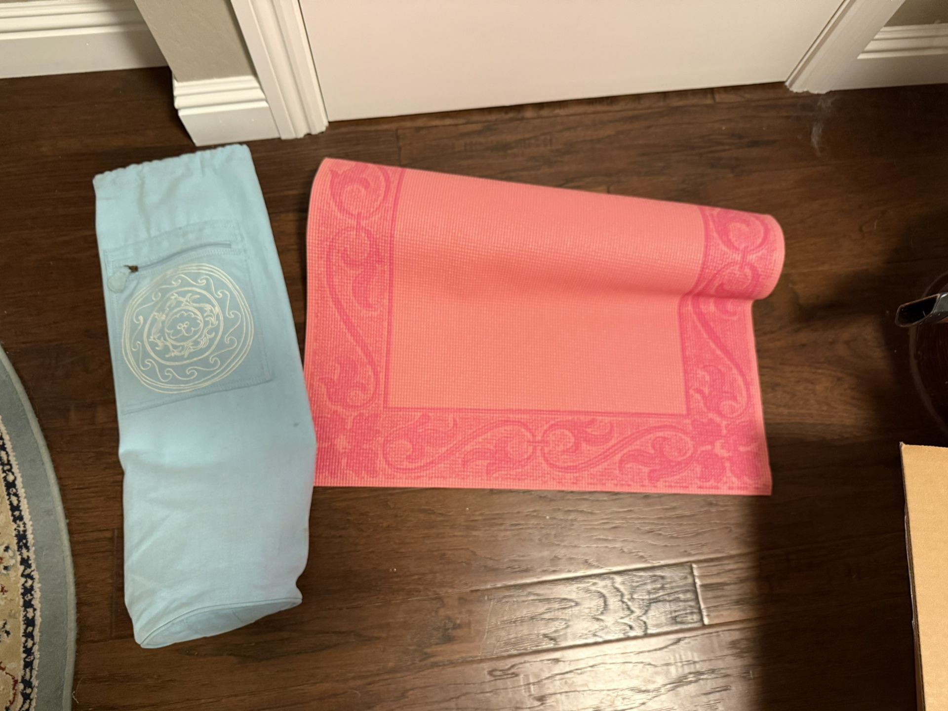 Yoga Mat and carrying bag
