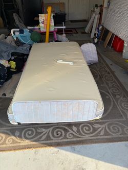 Medical bed Free