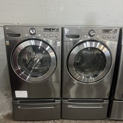  LG electric washer & dryer set with pedestals! 🧺✨