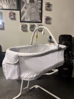 HALO bassinet glide sleeper