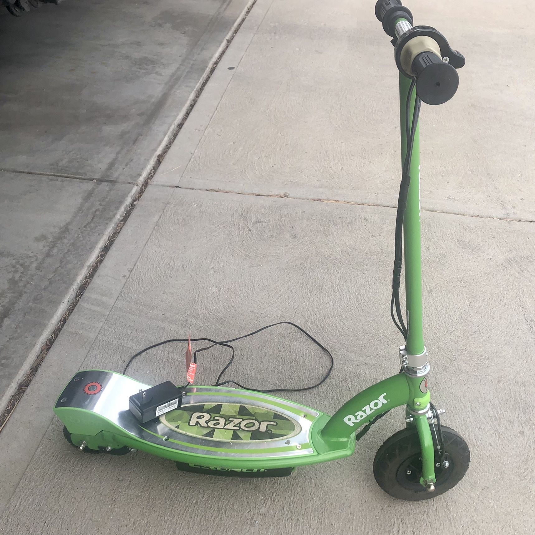 Razor Electric Scooter- Pending Pick Up
