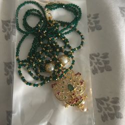 Bottle Green Color Bead Jewelry With Pendant 