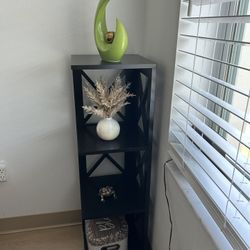 Expreso Corner Tables