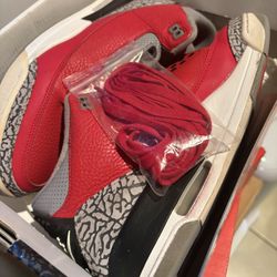 Jordan 3s 9.5