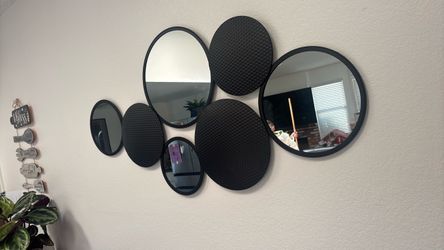 Black Multi-Circle Wall Mirror Set