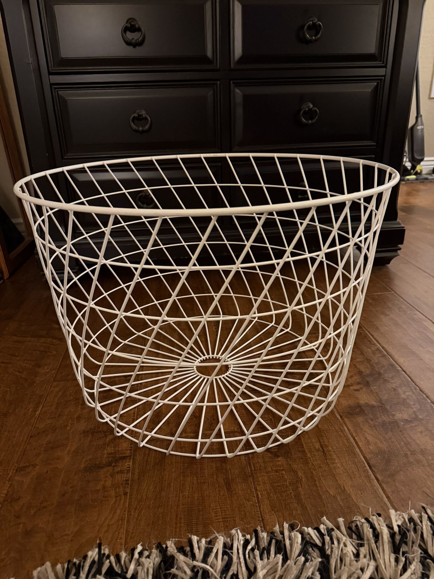 White Metal Laundry Basket **LIKE NEW**