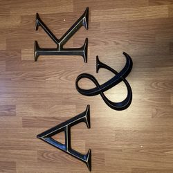 A and K wall Hanger