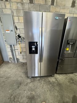 Open Box Refrigerator 