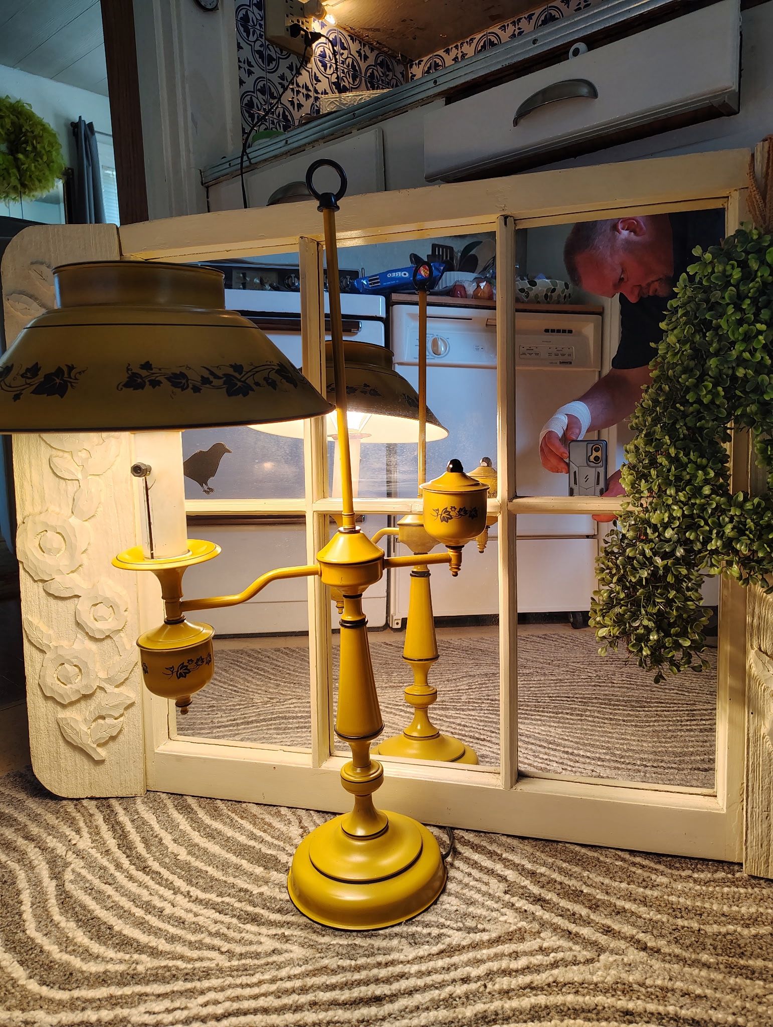 Vintage Yellow Lamp