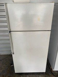 Kenmore White Fridge $100 Firm 30 Day Warranty (Delivery Available)