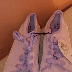 New girl size 4 shoes