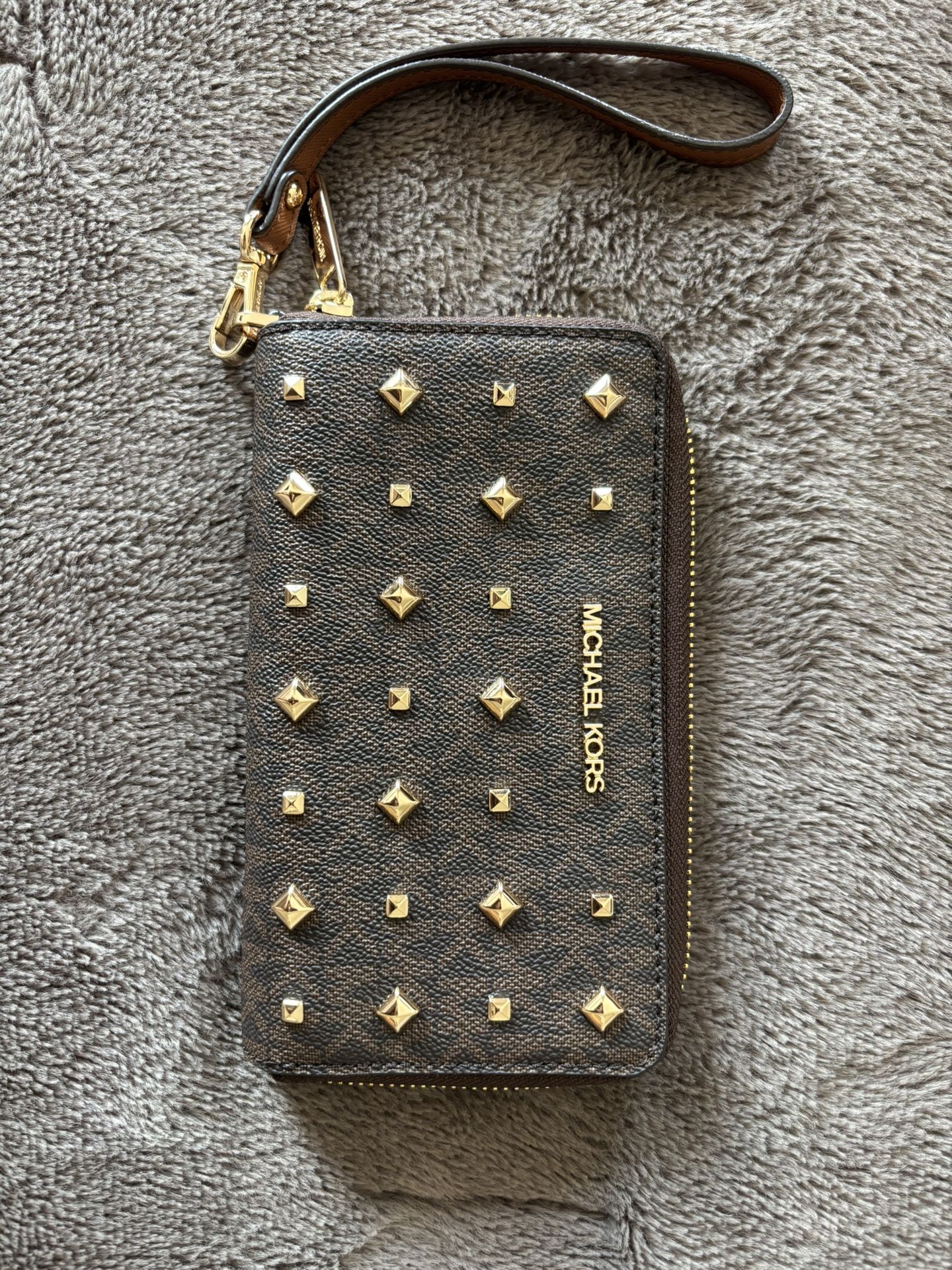 NEW Michael kors Wristlet