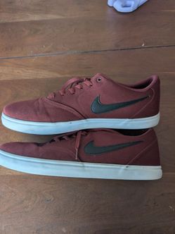 Men's nikes size 14