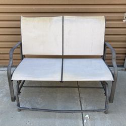 Swinging Chair 