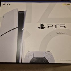 BRAND NEW PS5 SLIM DISC CONSOLE 1TB