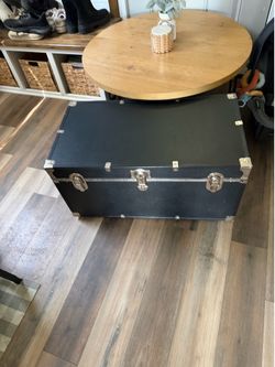 Vintage Style Storage Trunk / Decorative Chest