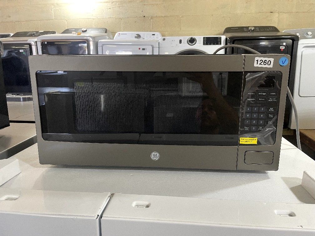 GE 24” 1.6 Cu. Ft. Microwave with Sensor Cooking Stainless steel $125