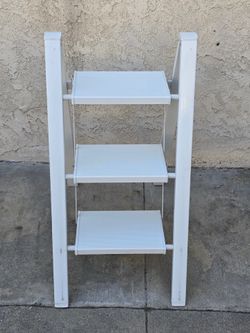 3-Step Folding Step Stool / Ladder – Excellent Condition!