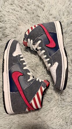 Size 11.5 Men’s Nike SB Dunk High Premium Born In The USA 313171-100.
