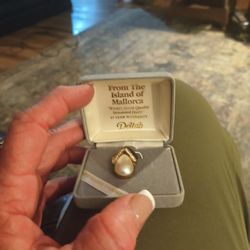 Pearl & Diamond Pendant 