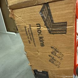 Ramp Cargo Carrier With Straps 