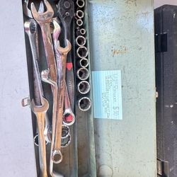 1/2” Ratchet With Sockets, Large Wrenches