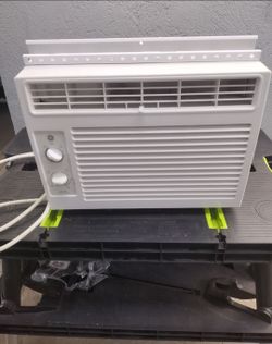 Window air conditioner works great measurements in pictures