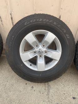 2019 ram 1500 rims and tires